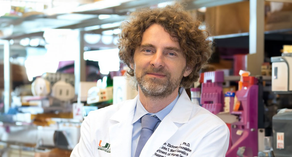 Dr.  Stephen Züchner in his lab